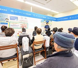 商業施設での家庭用治療器の体験空間