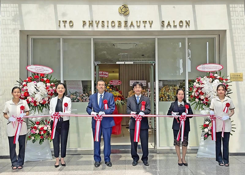 ITO PHYSIOBEAUTY SALON(イトー フィジオビューティー サロン) グランドオープンセレモニー