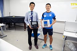 （左）伊藤超短波サポート担当 （右）ホッケー男子日本代表トレーナー